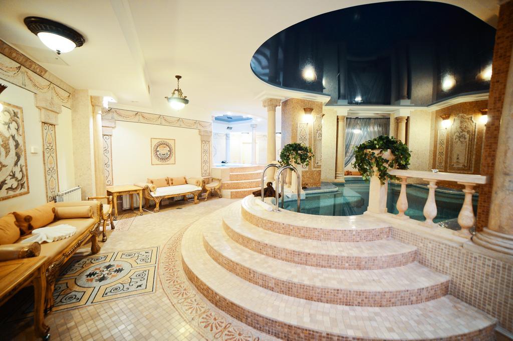 Visak Hotel Kijów Zewnętrze zdjęcie